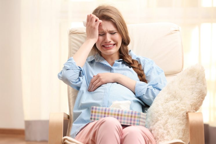 Nhức đầu chóng mặt khi mang thai có phải do thiếu máu não?
