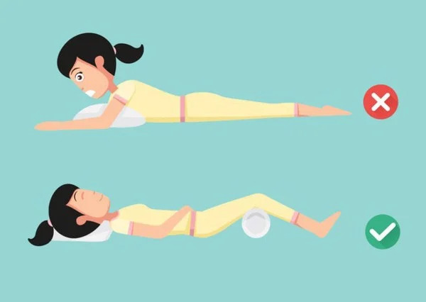 Bị đau lưng sau sinh khi ngủ mẹ nên nhớ 7 cách cải thiện này!