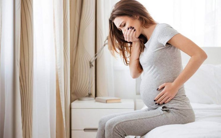 Bị ốm nghén khi mang thai nên làm gì và không nên làm gì?