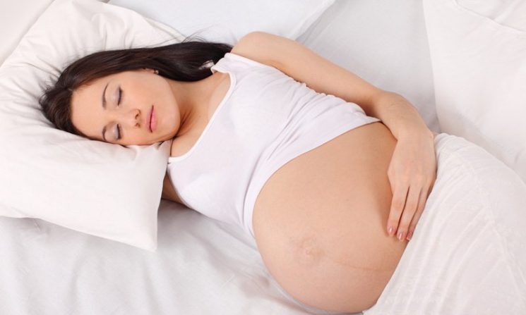Kinh nghiệm mang thai đôi: Những điều mẹ nên chú ý