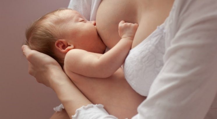 Chăm sóc bà bầu sau sinh mổ tuần đầu tiên cần chú ý những gì?