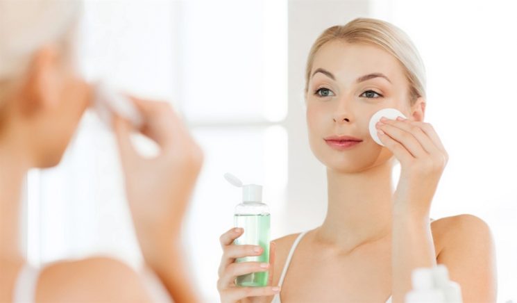 Kinh nghiệm chăm sóc da mặt sau sinh: những bước skincare tối giản nhất