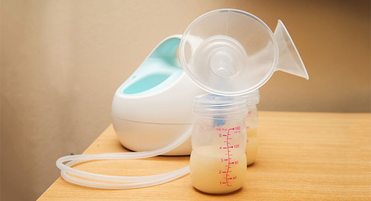 Cách làm mất sữa khi cai ti cho bé