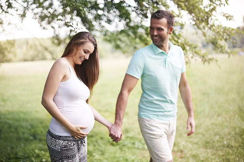 Mang thai 38 tuần có nên đi bộ không?