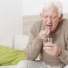 4 cách bổ sung canxi cho người già loãng xương