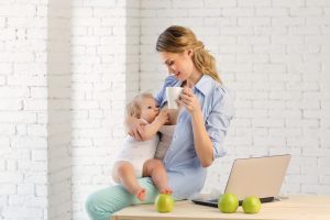Cách sử dụng lá mít lợi sữa cho mẹ sau sinh