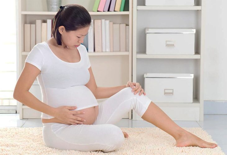 6 cách giảm đau khớp gối khi mang thai