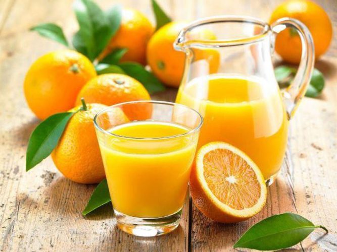 Mẹ bầu 3 tháng đầu uống nước cam được không?