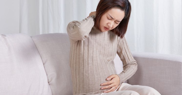 Gần ngày sinh đau bụng lâm râm có phải sắp sinh không?