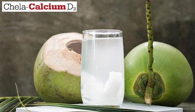 Sau sinh 1 tháng uống nước dừa được không?