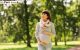 6 lợi ích khi bà bầu đi bộ thường xuyên trong thai kỳ
