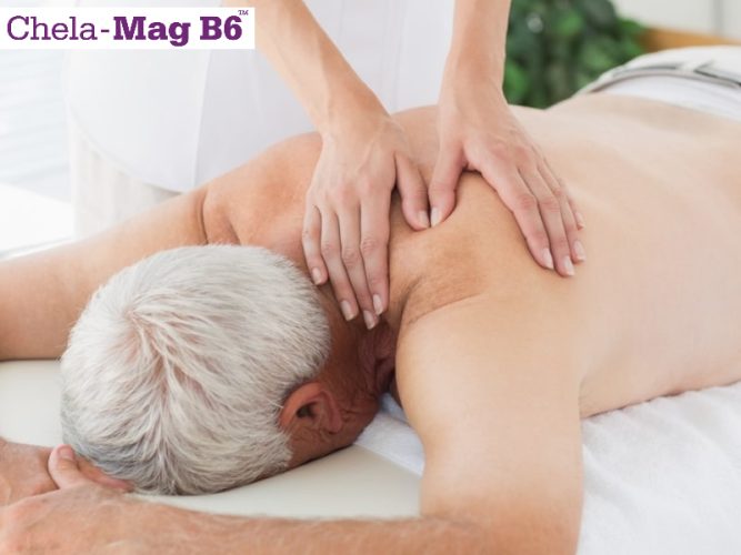 Cách massage trị đau thần kinh tọa cho người già